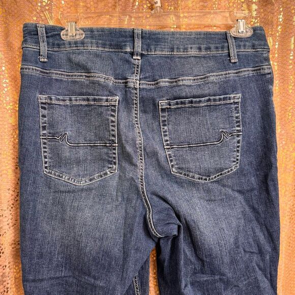 Maurices M Jeans Plus Size Classic Straight Curvy High Rise Straight Jeans Long - Picture 6 of 12